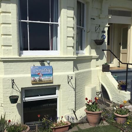 The Coventry Guest House 로웨스터프 외부 사진