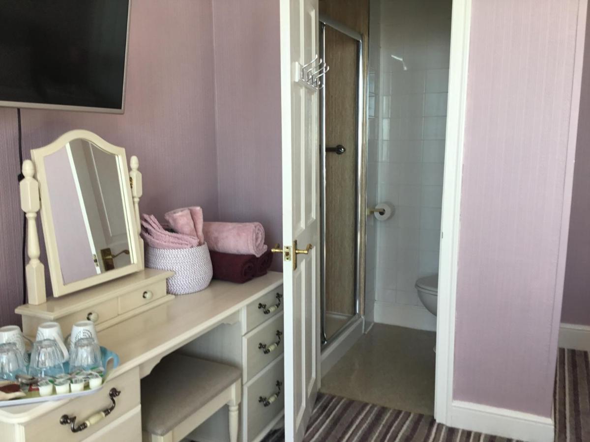 The Coventry Guest House 로웨스터프 외부 사진