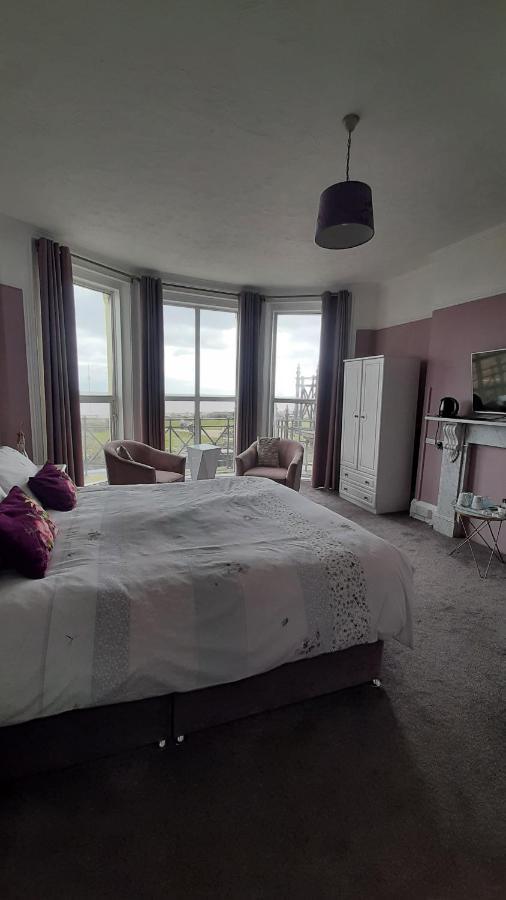 The Coventry Guest House 로웨스터프 외부 사진