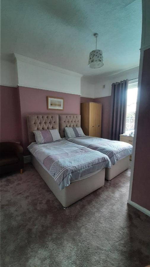 The Coventry Guest House 로웨스터프 외부 사진