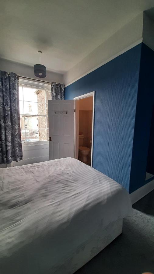 The Coventry Guest House 로웨스터프 외부 사진